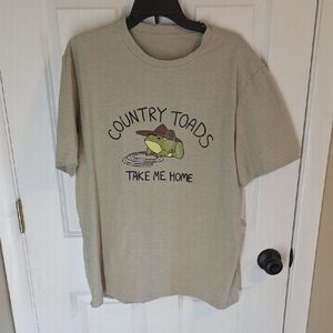 Country Toads Graphic T-Shirt